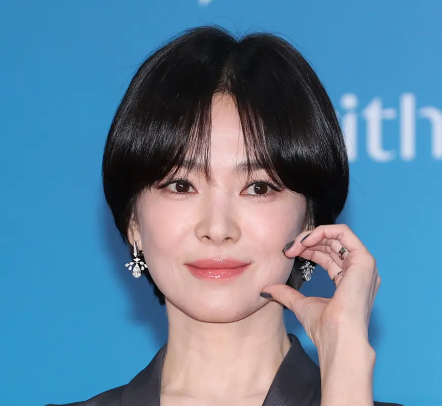 64 giây gây sốc của Song Hye Kyo ở Baeksang 2025: Đẹp và trẻ đến khó tin!