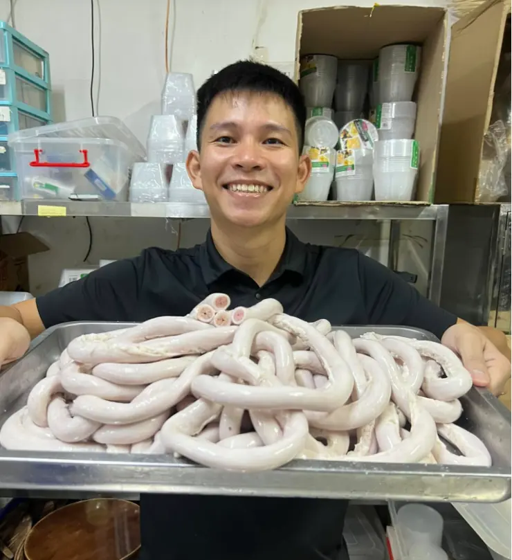 Thế Lòng Se Điếu - người khoe cỗ lòng se điếu dài tới 40m nổi lên giữa tranh cãi, là ai?