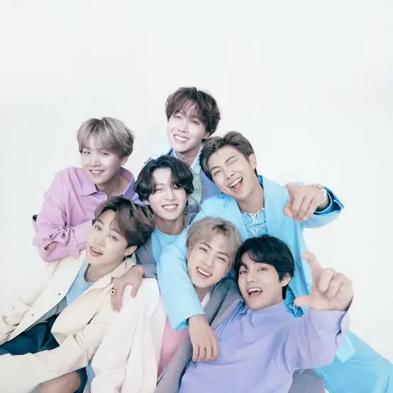 BTS: Những 'ông hoàng solo' đang viết lại lịch sử Kpop