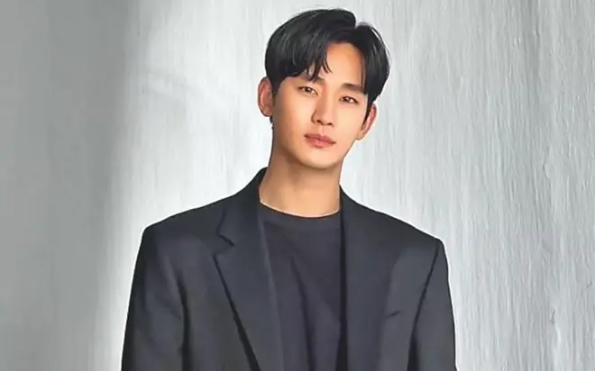 Fan hâm mộ Kim Soo Hyun biểu tình, mong Knock-Off được phát sóng