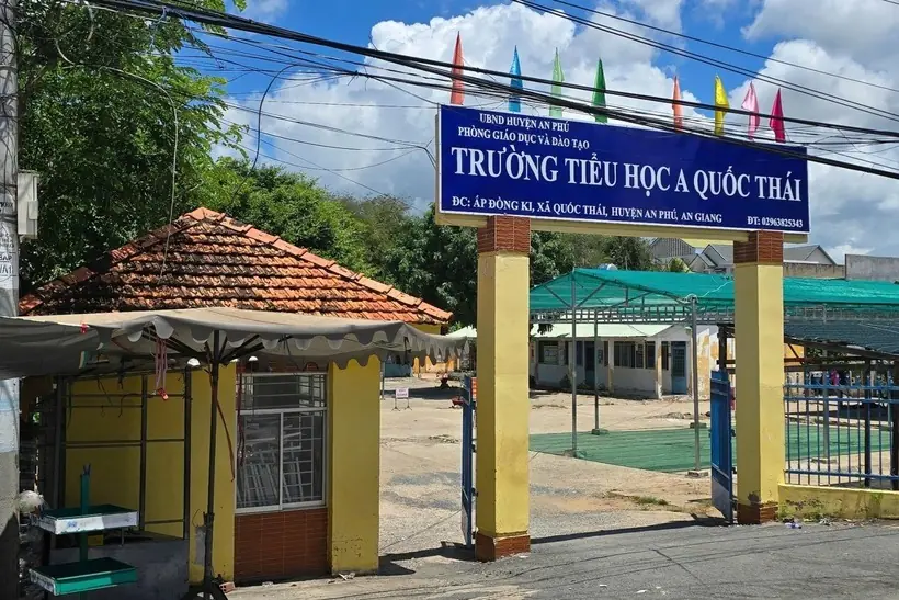 Vụ hiệu trưởng bị "tố" s:àm s:ỡ, s:ờ vào vùng "nh:ạ:y c:ả:m" của giáo viên: Tình tiết mới nhất