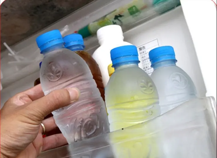 Vứt ngay 4 món đồ nhựa này trước khi ung ɫhư “gõ cửa” 👇