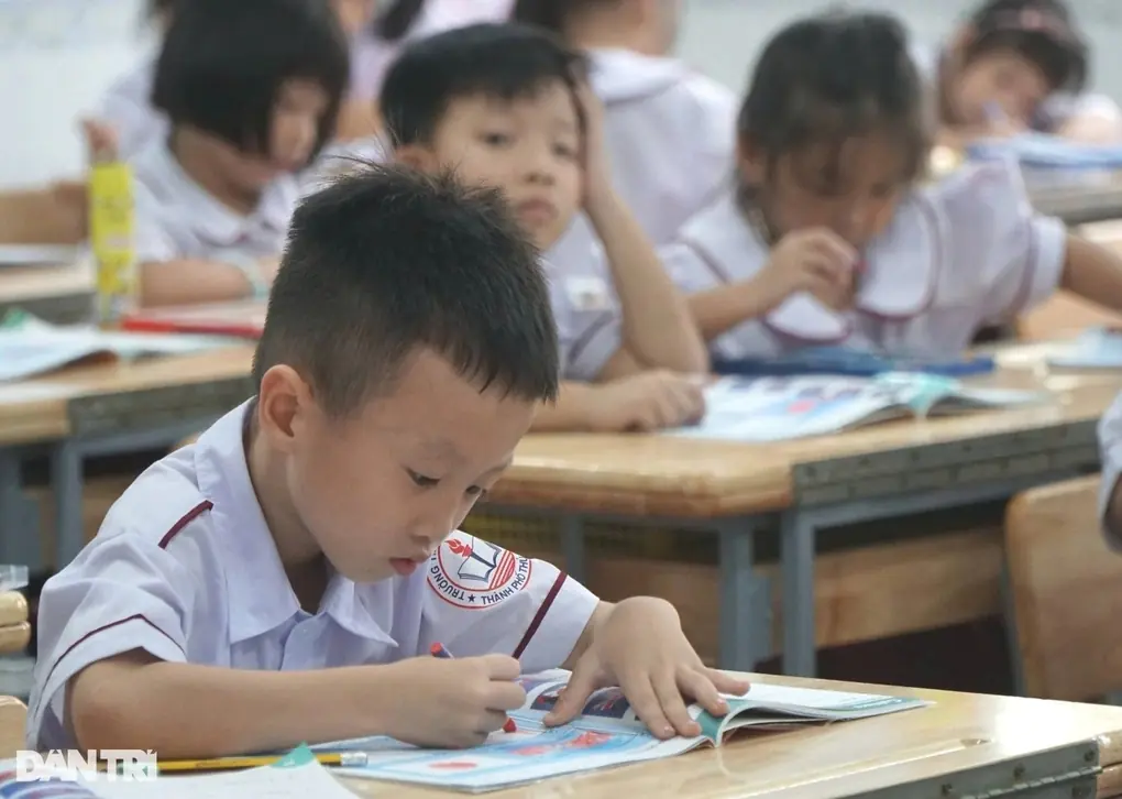 Giáo viên không được "mắng" học sinh tiểu học theo quy định kỷ luật mới