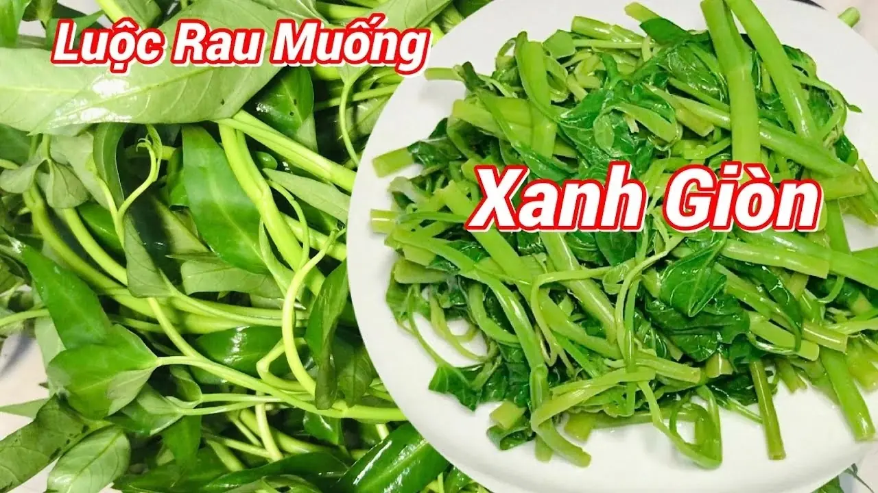 Luộc rau muống đừng vớt ngay ra đĩa, có 1 thứ sẵn trong bếp đổ vào: Rau xanh mướt, giòn ngọt