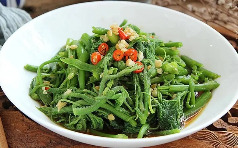 Loại rau "đặc sản" giàu chất xơ, giúp giải độc, lại cực ít phun thuốc – gặp nhớ mua ngay