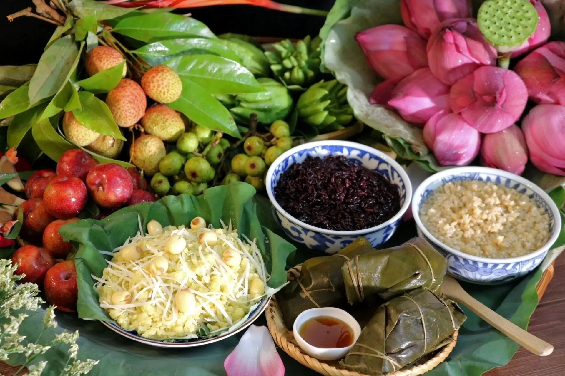 Tết Đoan Ngọ chỉ cắm hoa cúc là sai, chọn loại hoa này lộc tăng gấp đôi, dư dôi tiền của
